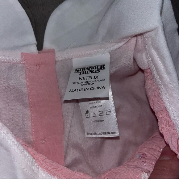 Stranger Things Adult Replica Eleven Dress XL - Picture 7 of 8